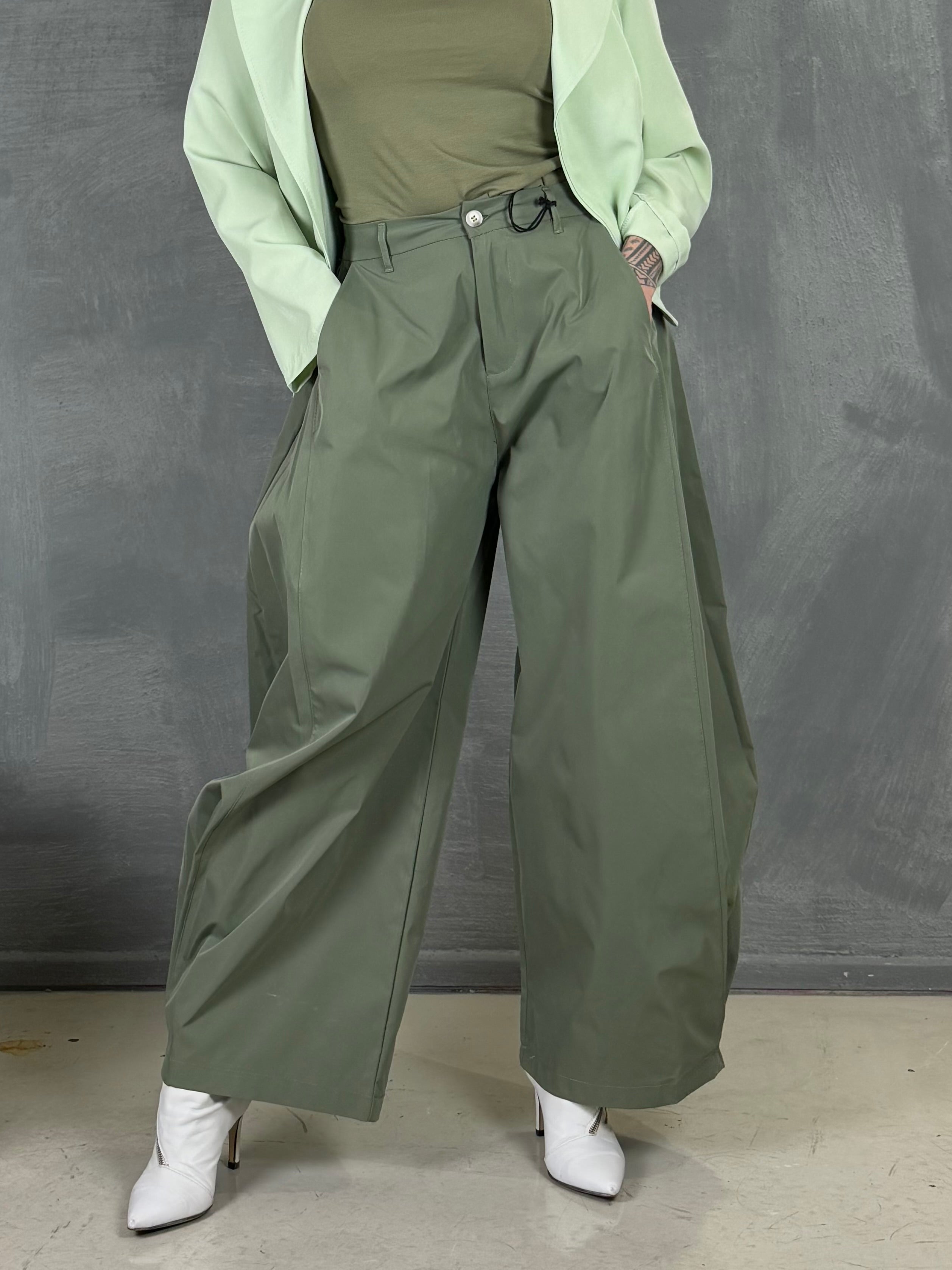Pantalone cotone over VALTERA verde militare